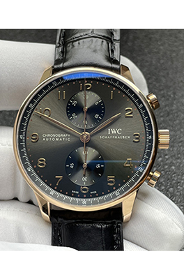 IWC コピー  ローズゴールドグレーの男性用時計