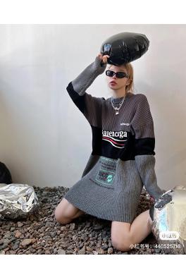 バレンシアガ ニットセータースーパーコピー Balenciaga 3種の異なる素材のウールを使用した3段階のパッチワークニットセーター