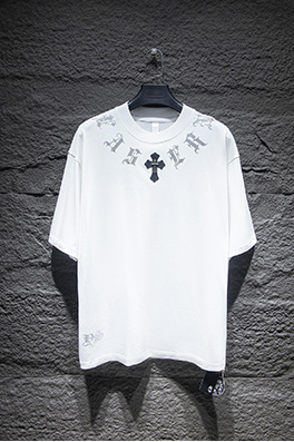 クロムハーツ  胸の刺繍ロゴ半袖Tシャツ