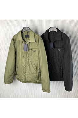 プラダ 24 FW 再生ナイロン薄手コットンジャケット