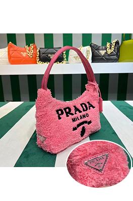 プラダ  PRADA  Re-Edition 2000ふわふわタオル地ミニバッグ可愛い