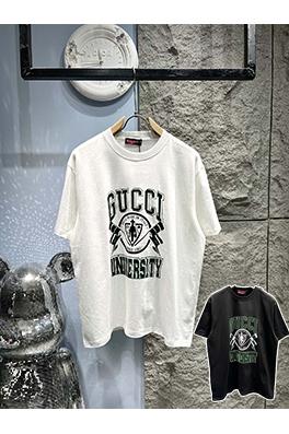 グッチ新しいカレッジプリントロゴTシャツ