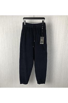 フェンディ刺繍入りブルースエード風ジップアップジャケット