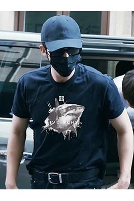 ジバンシイ ストリートトレンド 大きなサメプリント半袖Tシャツ