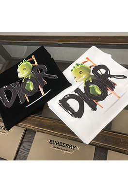 ディオールスーパーコピー ポップロゴプリント クルーネック半袖Tシャツ