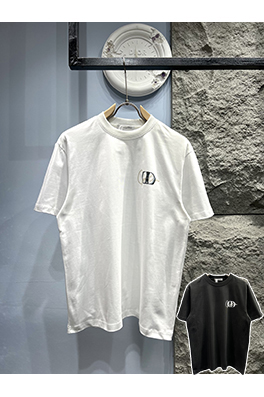 ディオールスーパーコピー グラフィティ風ロゴプリント 半袖Tシャツ