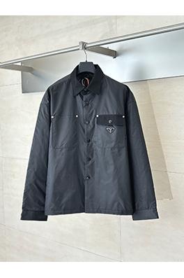 プラダ リサイクルナイロントライアングルロゴパデッドジャケット