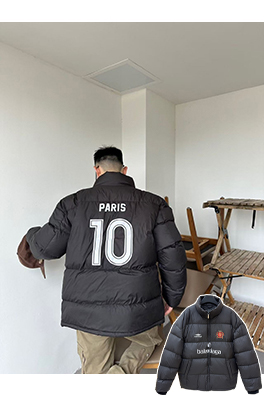Balenciaga × Manchester United マンチェスター・ユナイテッドとのサッカーダウンジャケット