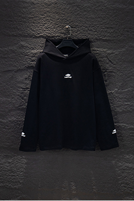 バレンシアガ Balenciaga 420g スキー限定刺繍スウェットシャツ
