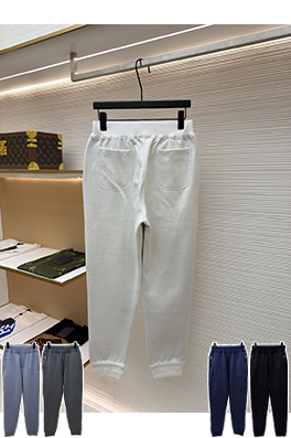 ディオール モノグラムウールとカシミアのジョガーパンツ