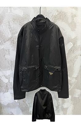 プラダ リサイクルナイロンスタンドカラーダブルポケットジャケット