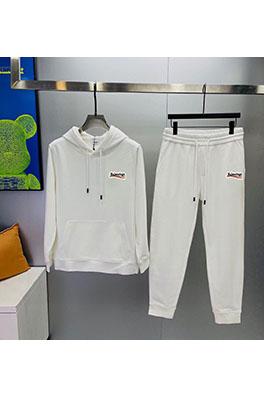 バレンシアガ BALENCIAGA 最新のトレンドパーカーとパンツのセット