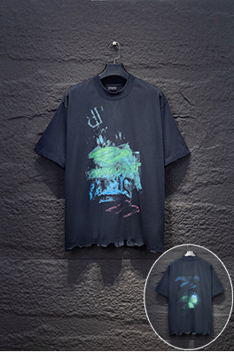 バレンシアガコピー Balenciaga クラシックなダメージのホワイトインクグラフィティ半袖Tシャツ