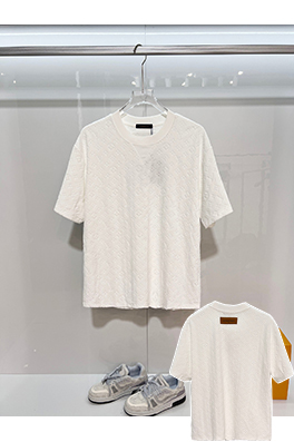 ルイヴィトンスーパーコピー クラシックな全面モノグラムクローバーロゴジャカード半袖Tシャツ