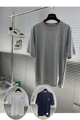 トムブラウンコピー 胸に鳥のロゴ入りクルーネックの半袖Tシャツ