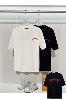クロムハーツスーパーコピー ホースシューフラワー サンスクリット十字 パッチワーク レザー 刺繍文字ロゴ 半袖Tシャツ