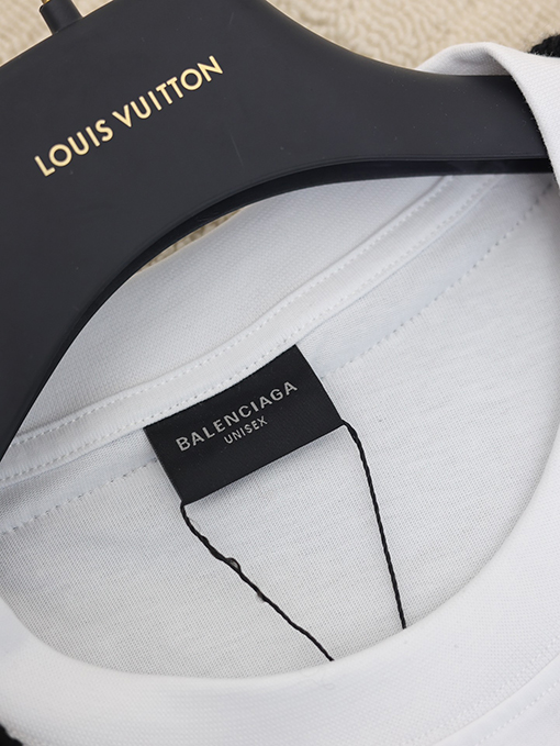 バレンシアガスーパーコピー 24Fw 新しい腕章のセーター