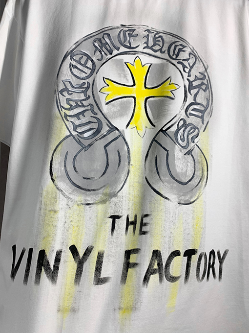 クロムハーツコピー落書きサンスクリットクルーネック半袖Tシャツ