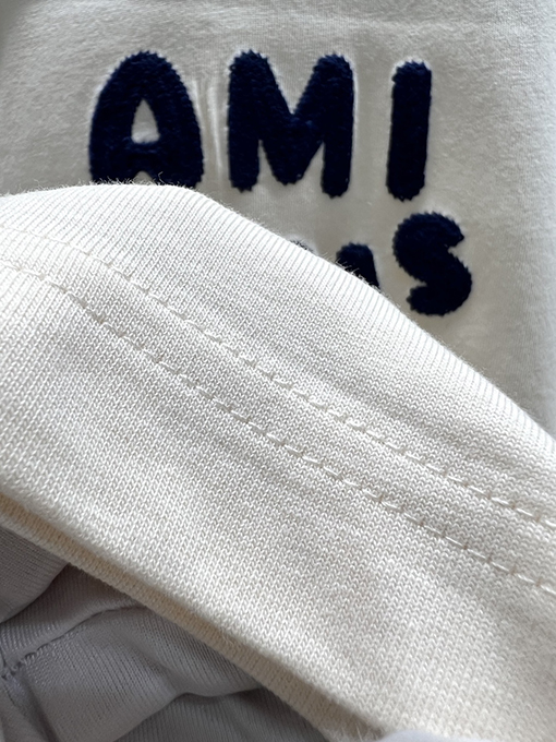 アミコピー 編み込み刺繍ロゴ 半袖Tシャツ