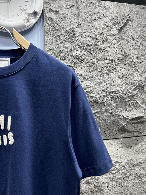 アミコピー 編み込み刺繍ロゴ 半袖Tシャツ