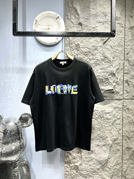 ロエベ  発泡プリント 配色グラフィティ風ロゴ 半袖Tシャツ 