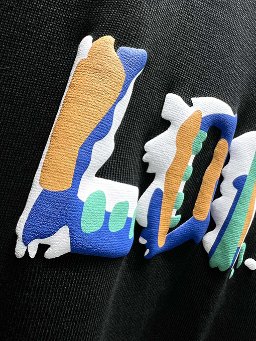 ロエベ  発泡プリント 配色グラフィティ風ロゴ 半袖Tシャツ 