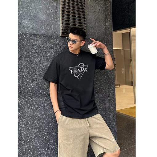 プラダ三角切り替えロゴデザイン 半袖Tシャツ 