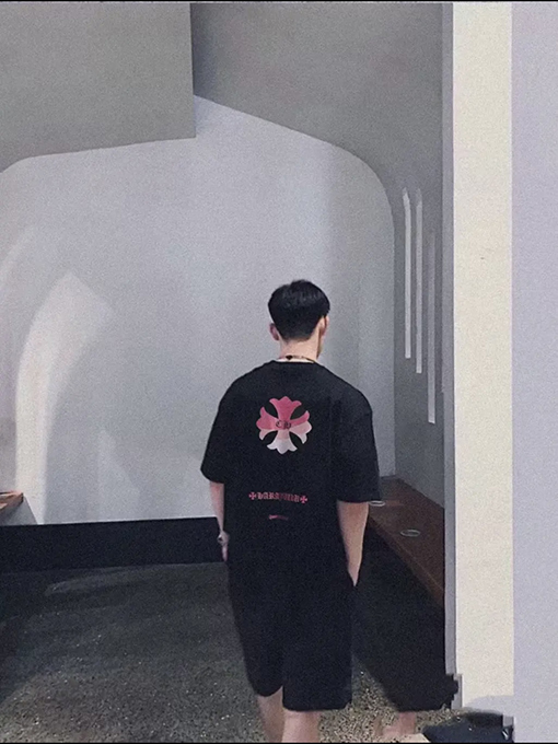 クロムハーツコピー  にぴったりな半袖Tシャツ