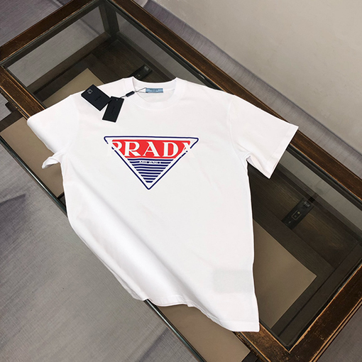 プラダスーパーコピー 新しいロゴプリントラウンドネック半袖Tシャツ
