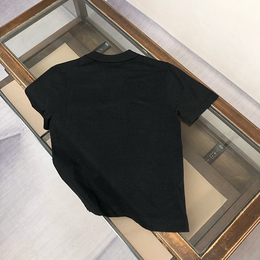 モンクレール 胸に立体柄ダブルロゴニットラペルポロシャツ