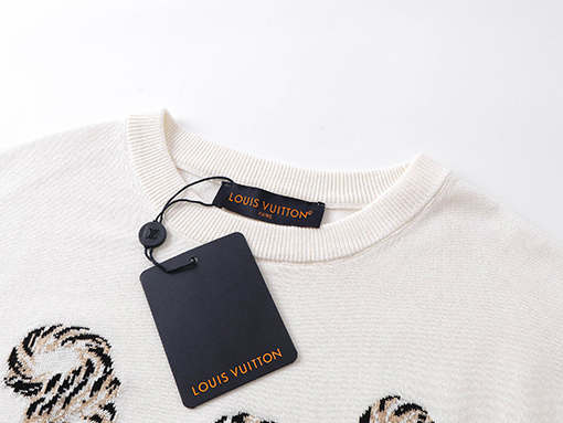 ルイヴィトンスーパーコピー  LV定番のツイストロープロゴニット半袖Tシャツ