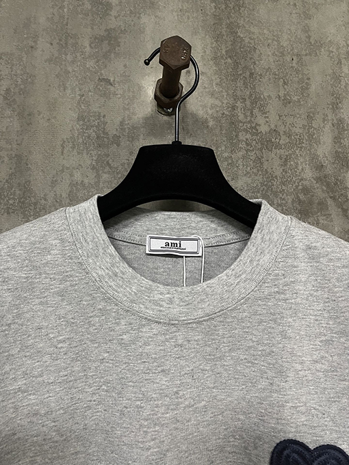 アミ バレンタイン限定の重い半袖Tシャツ