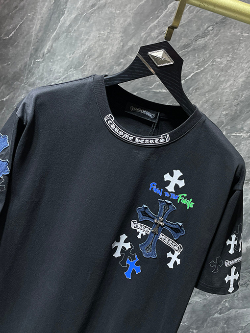 クロムハーツコピーレザーオーバーラップメタル半袖Tシャツ