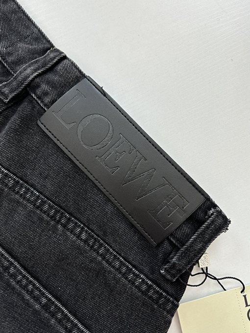 ロエベ 新しいAnagram刺繍デニムパンツ