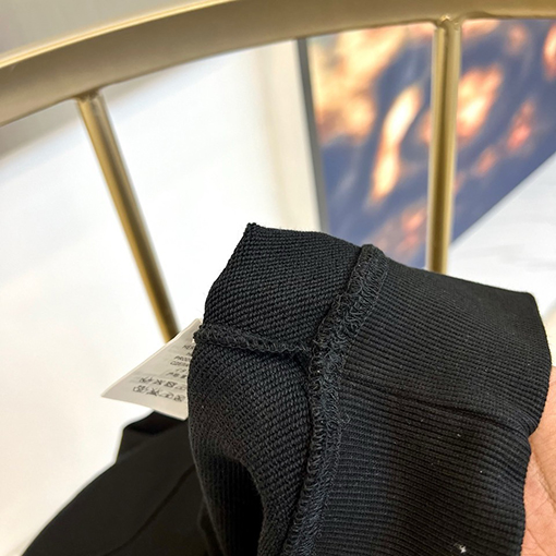 クロムハーツスーパーコピー 新しいシルエットのクルーネックパーカー