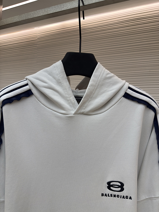 バレンシアガ Balenciaga ショルダーバーパーカー