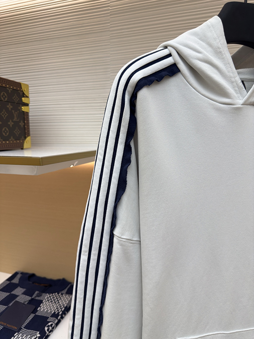 バレンシアガ Balenciaga ショルダーバーパーカー