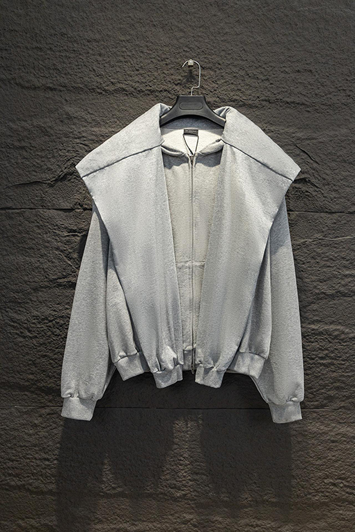 バレンシアガ Balenc1aga 英語ロゴ重工偽2点デザインコラボコレクションフード付きジッパーパーカー