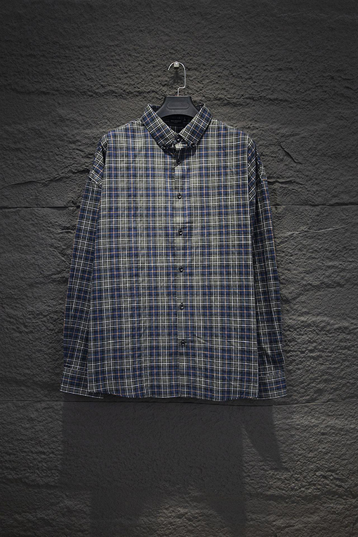 バレンシアガ Balenciaga 新しいロゴの長袖シャツ