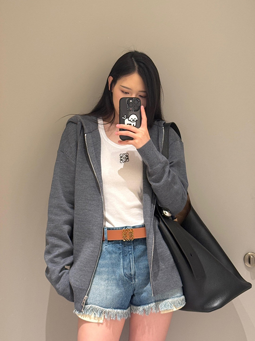 ロエベスーパーコピー 秋冬の新しい Loewe  Anagram ジップアップパーカー