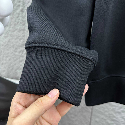 グッチコピー ダブルGの胸刺繍入り長袖スパーカー
