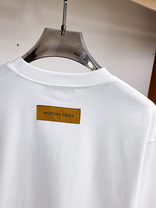 ルイヴィトン 新作ファッショナブルなカジュアル長袖ベースレイヤーシャツ