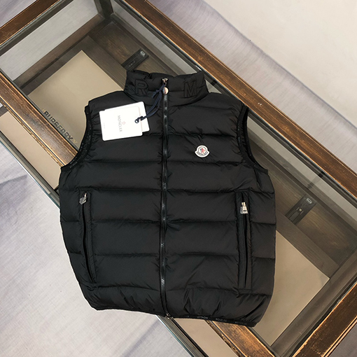 モンクレールスーパーコピー Gallienne 新作レザーバッジウールダウンベスト