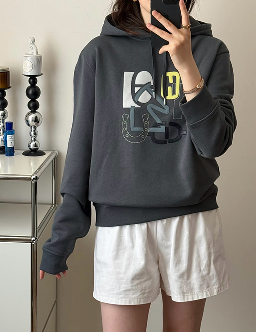 エルメススーパーコピー レザー刺繍パーカー