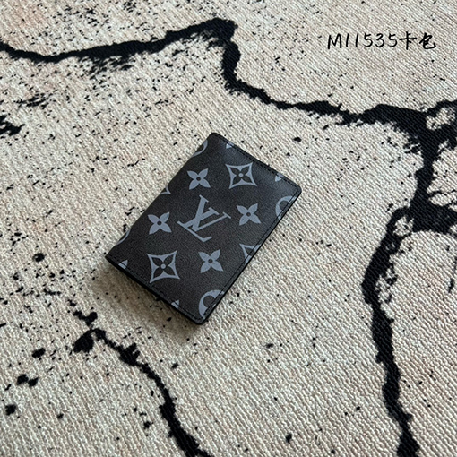 ルイヴィトンコピー Monogram Shadow ポケットウォレット M11535