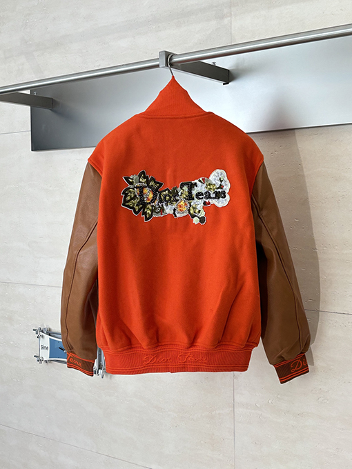 ディオール Tears コラボレーションのヘビーデューティー刺繍ビーズアップリケ刺繍ウール&レザーベースボールジャケット