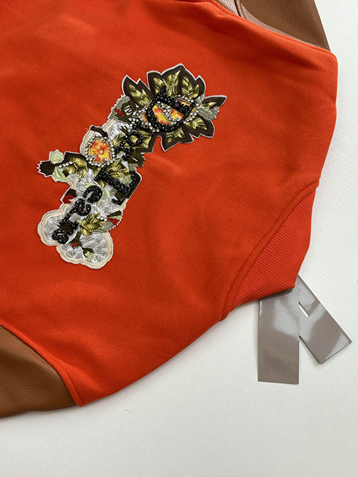 ディオール Tears コラボレーションのヘビーデューティー刺繍ビーズアップリケ刺繍ウール&レザーベースボールジャケット