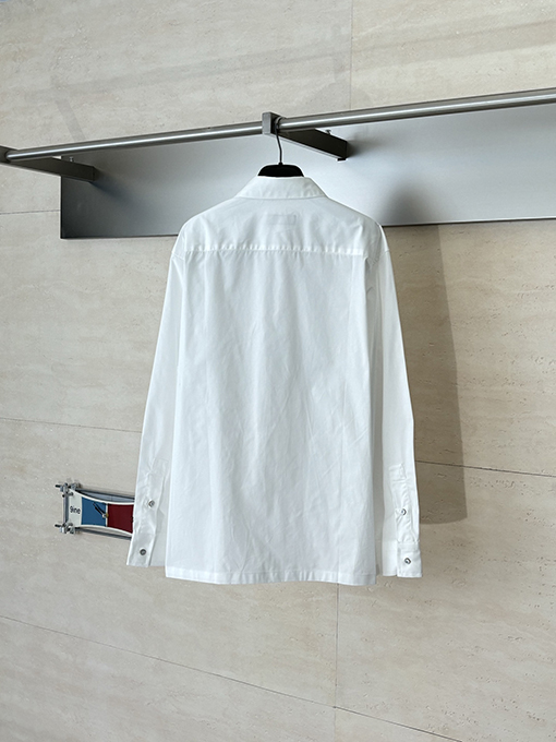 ルイヴィトン Monogram エンボスポケットカラー長袖シャツ