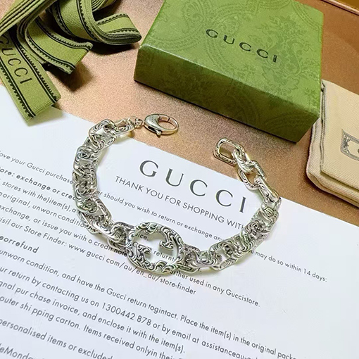グッチ 新しいクラシックブレスレット