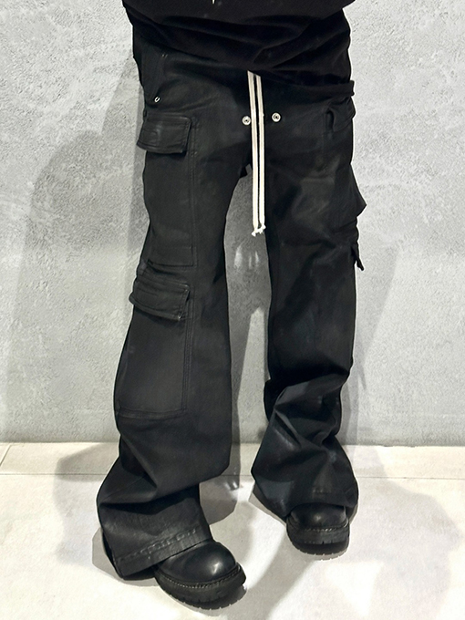リックオウエンス コーティング&ワックス加工のワイドレッグカーゴフレアパンツ